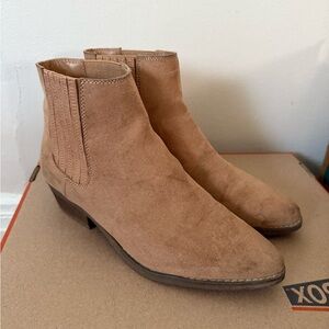 Universal Thread Brown Ankle Booties